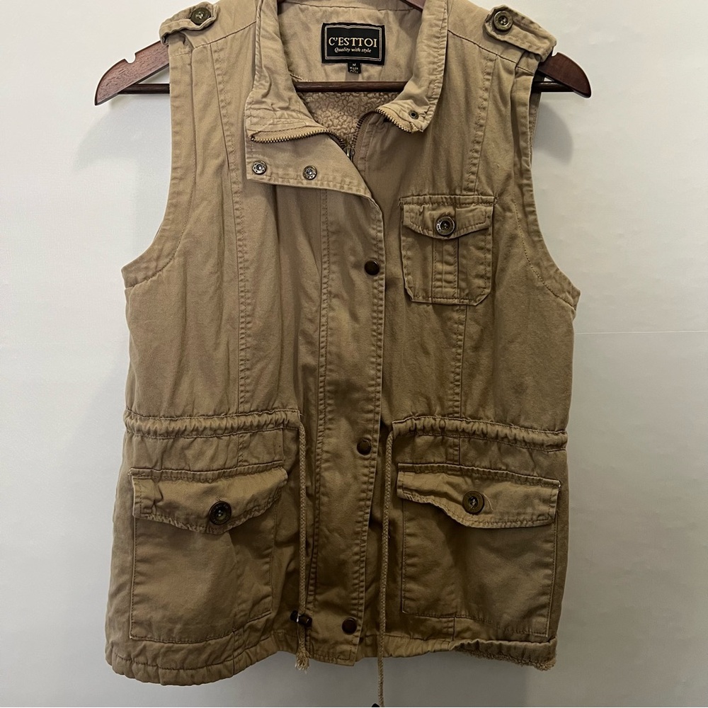 C'ESTTOI Brown Women's Tan Utility Snap and Zip Vest Interior Fleece Size Medium